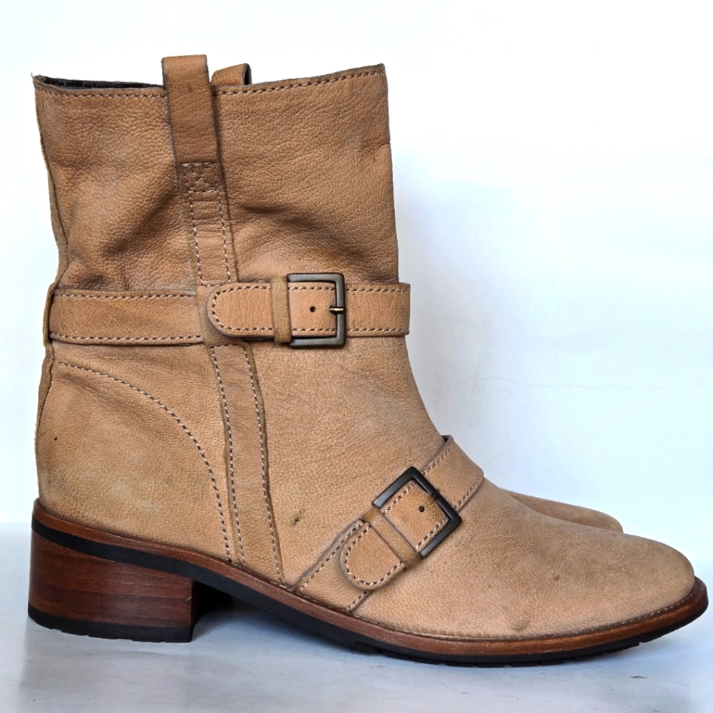 Cole haan moto suede leather ankle biker boots color tan size 8